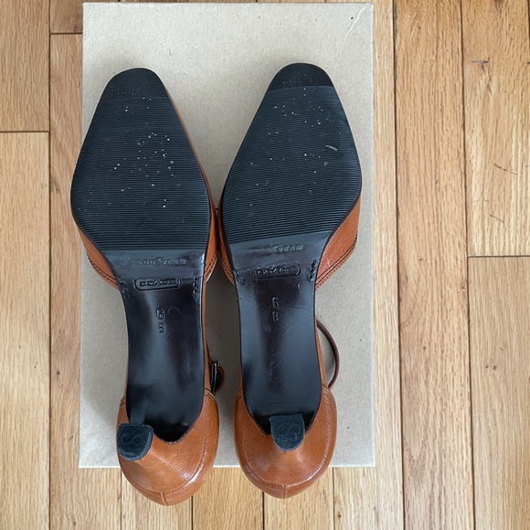 COACH Oxford Antique T-strap Heels Sz6 - Picture 5 of 9
